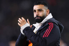 Salah ghét bị Liverpool 'vắt chanh bỏ vỏ'