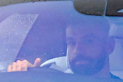 Mo Salah đi tập 'không cảm xúc' sau khi nổi loạn ở Liverpool