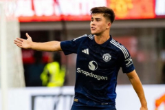 Harry Amass 'bật thầy' khi bị Amorim chê bai?