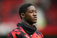 Anh trai đòi 'công lý' cho Mainoo, MU ra quyết định trước phiên chợ Đông