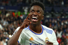 Tương lai bất định khiến Vinicius hoang mang tột độ