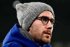 Liverpool săn tiền đạo 20 triệu euro để tạm thay Isak