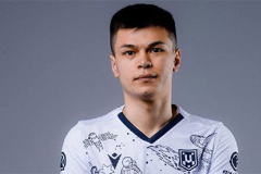 Anton Nguyễn, tiền đạo khổng lồ gốc Việt đang vào độ chín tại Belarus