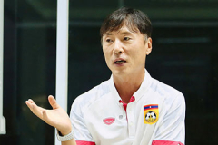 Lào bất ngờ chia tay HLV người Hàn Quốc