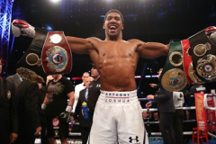 Anthony Joshua giả vờ giải nghệ, tăng sức nóng cho đại chiến với Fury