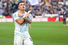 Lautaro Martinez tiến gần Top 3 chân sút vĩ đại nhất lịch sử Inter