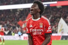 Mourinho trình làng thần đồng Anisio trước đại chiến Real Madrid