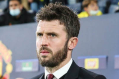 Carragher nhất quyết không công nhận Carrick