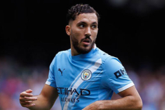 Rayan Cherki vắng mặt trong trận đấu giữa Man City vs Newcastle