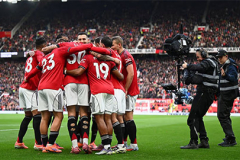 Tin giờ chót 13/2: Phòng thay đồ MU náo loạn vì Ratcliffe