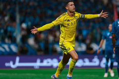 Ronaldo 'khai hỏa' ngày tái xuất, Al Nassr thắng 2-0 và áp sát ngôi đầu