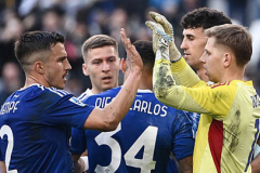 Como của Fabregas đánh bại Juventus