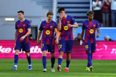 Với Marc Bernal, Barca đã tìm được 'một nửa' cho Frenkie de Jong