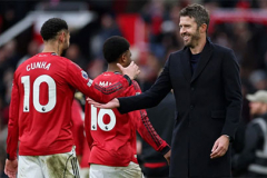 MU lên kế hoạch ‘rút ruột’ Nottingham