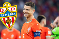 Cristiano Ronaldo mua 25% cổ phần của CLB Almeria