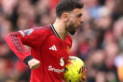 Bruno Fernandes vượt David Beckham, đi vào lịch sử MU