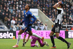 Chelsea và Newcastle tổn thất lực lượng trước đại chiến