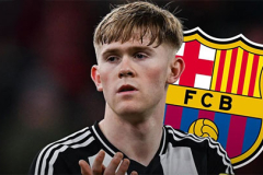 Barca muốn chiêu mộ Lewis Hall của Newcastle