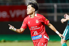 Khoa Ngô đang làm 'loạn' cả V.League