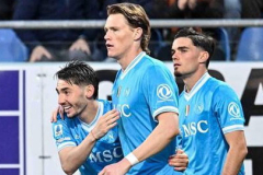 McTominay tỏa sáng đưa Napoli chiếm ngôi nhì tại Serie A