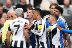 Kết quả Newcastle 1-2 Sunderland: 'Mèo đen' vồ 'Chích chòe'