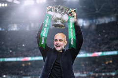 Pep Guardiola đi vào lịch sử Cúp Liên đoàn