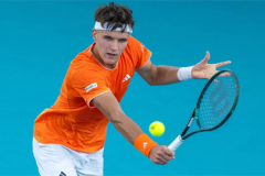 Không có chuyện cổ tích cho Jakub Mensik ở Miami Masters