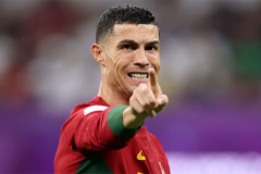 5 cầu thủ giỏi hơn Ronaldo, theo... Ronaldo