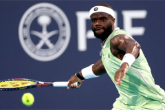 Frances Tiafoe đại chiến Jannik Sinner ở tứ kết Miami Mở rộng