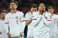 Vụ drama của Italia làm ​​lu mờ 'cú sốc' World Cup của Đan Mạch