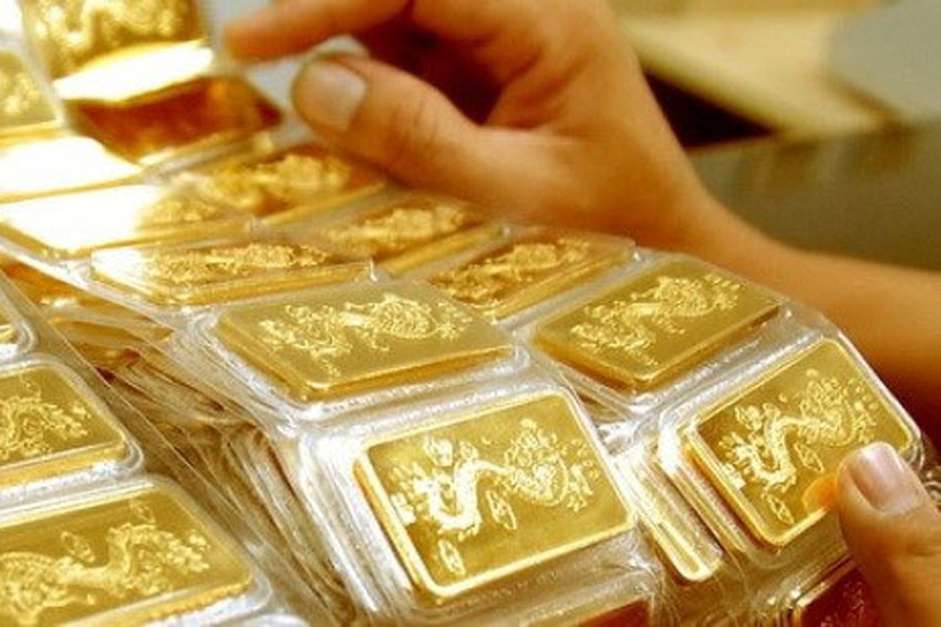 Giá vàng lên mức kỷ lục mới sau khi Fed giữ nguyên lãi suất Giá vàng lên mức kỷ lục mới sau khi Fed giữ nguyên lãi suất