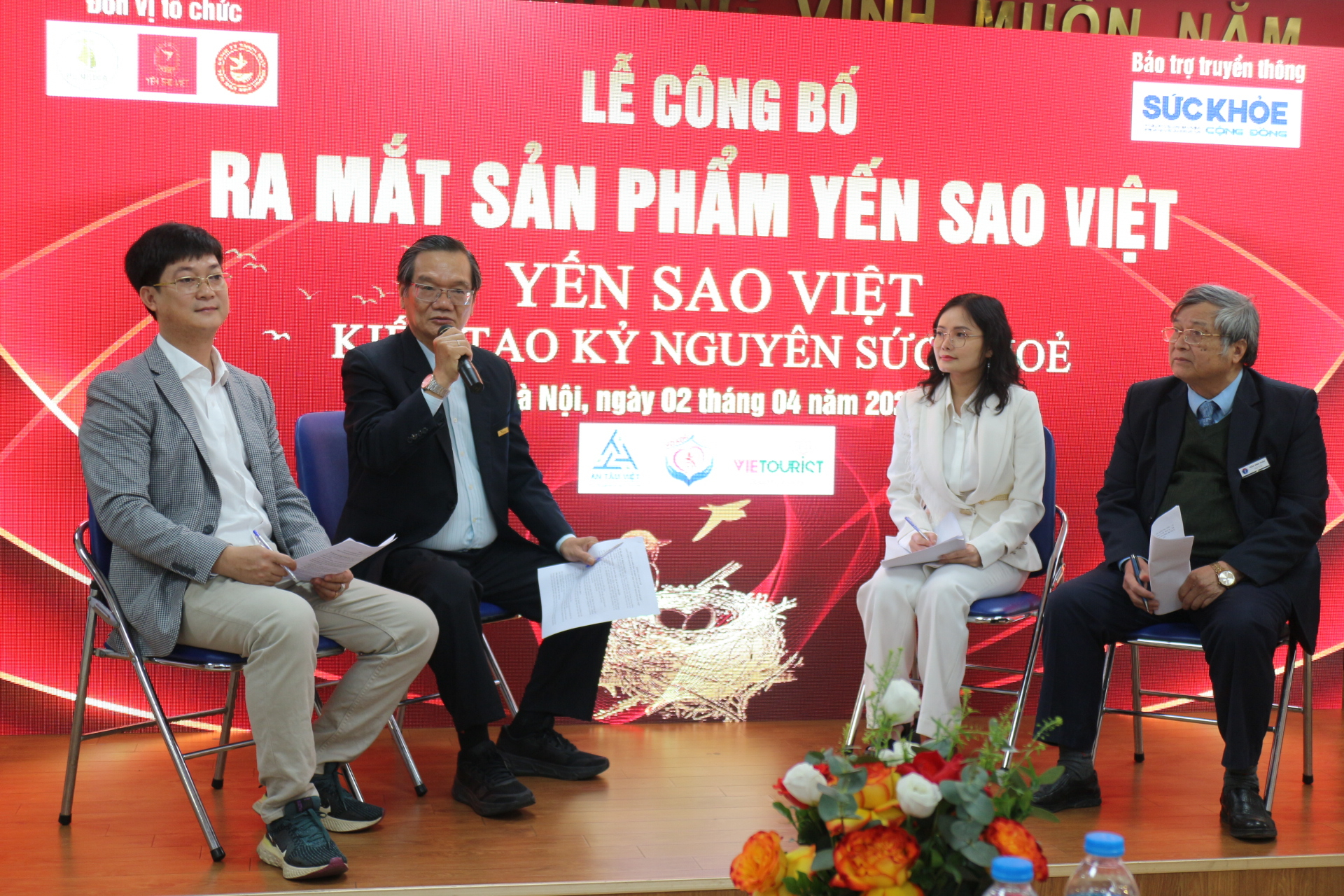 Lễ ra mắt thương hiệu sản phẩm Yến Sao Việt trên toàn quốc Lễ ra mắt thương hiệu sản phẩm Yến Sao Việt trên toàn quốc