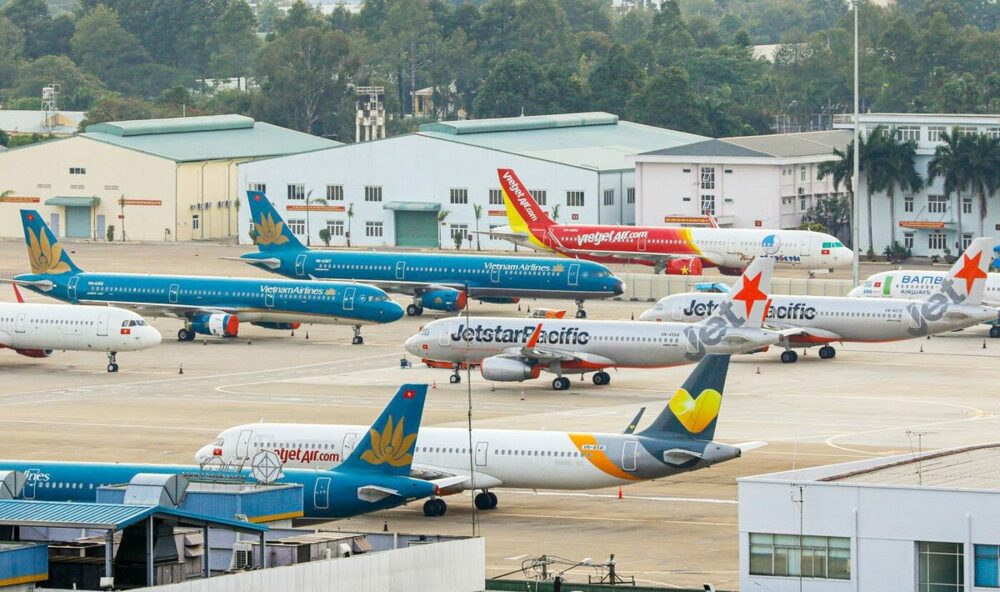 "Sốc" với giá vé máy bay dịp nghỉ lễ "Sốc" với giá vé máy bay dịp nghỉ lễ